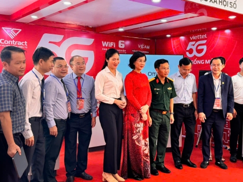 HOẠT ĐỘNG CỘNG ĐỒNG